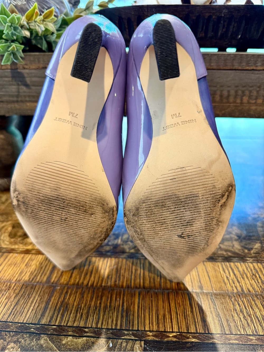 Nine West Lilac Patent Pointed-Toe Pumps - 7 - Picture 4 of 6